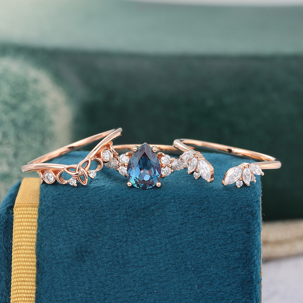 Juyoyo Unique Rose Gold Alexandrite Bridal Set Art Deco Engagement Ring Set for Women - 3pcs