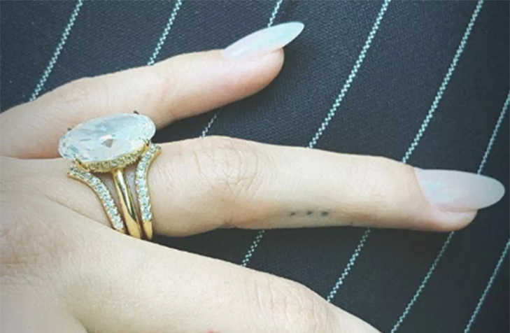 hailey bieber diamond ring