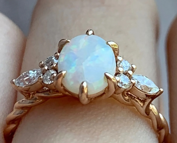 how to tell if an opal is real