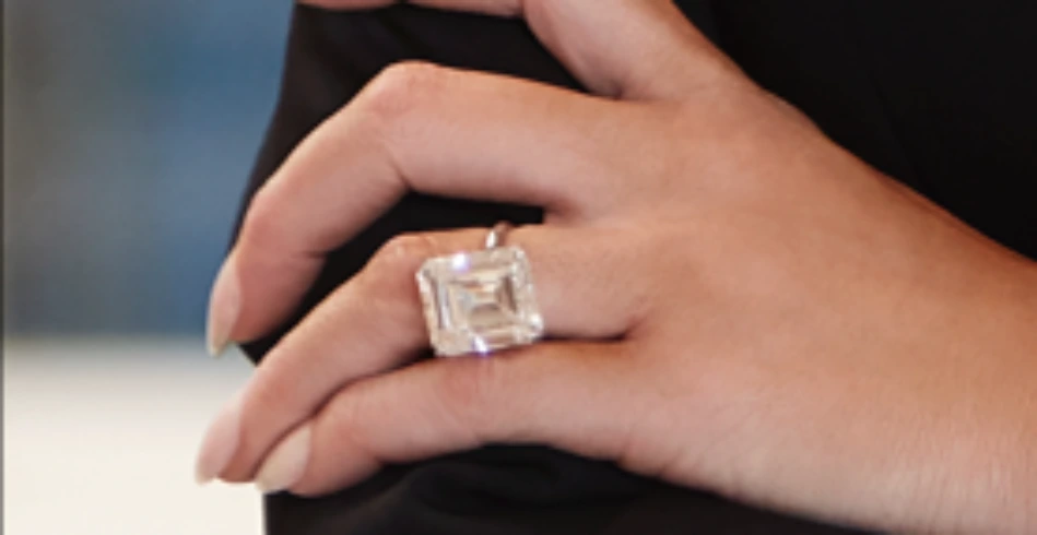 melania trump's 25ct diamond ring