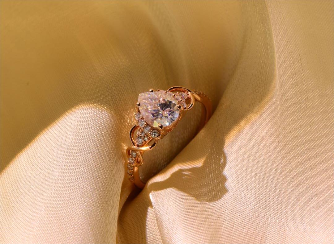 Moissanite Engagement Rings