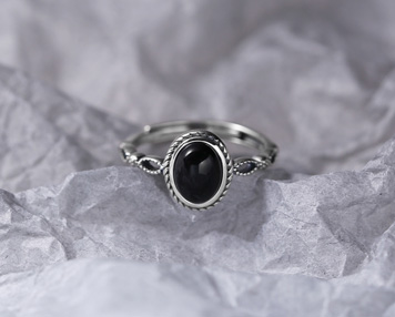 onyx engagement ring meaning