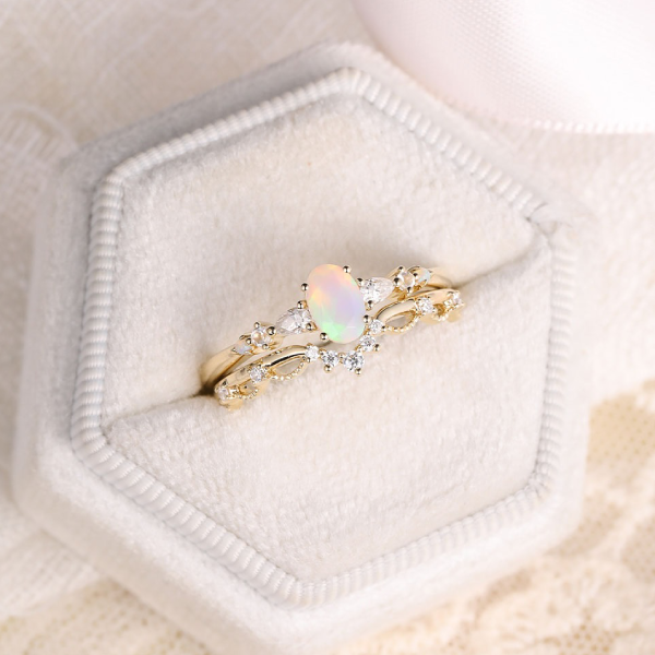 Vintage Opal and Diamond Bridal Ring Set - 2pcs