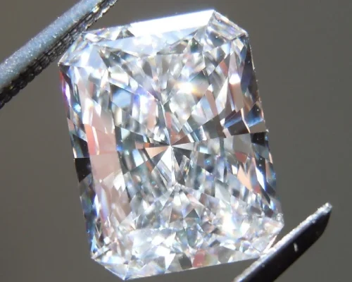 radiant cut diamond