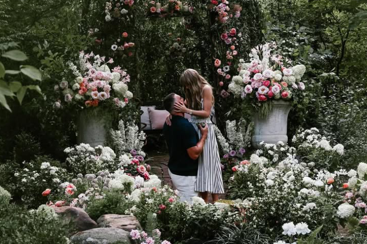 travis kelce propose