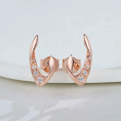 white sapphire w earrings