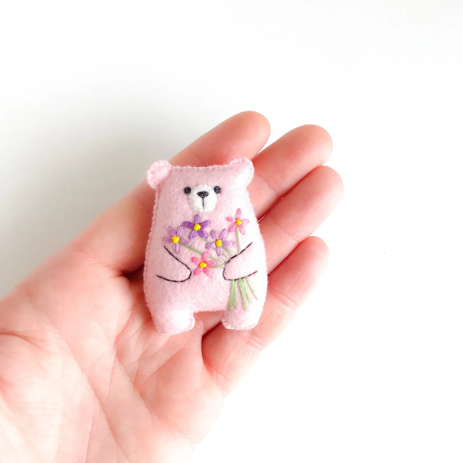 Little Pocket Hug Flowers Bouquet Bear