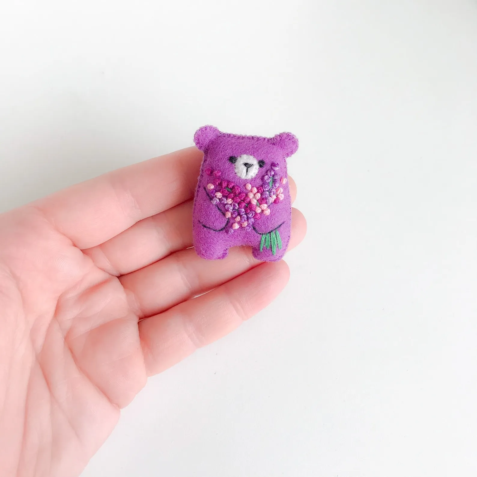 Little Pocket Hug Flowers Bouquet Bear