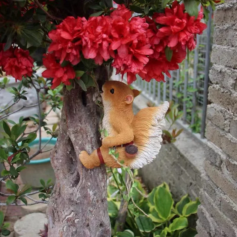 Rope Climbing Squirrel Resin Statue Figurine Ornament