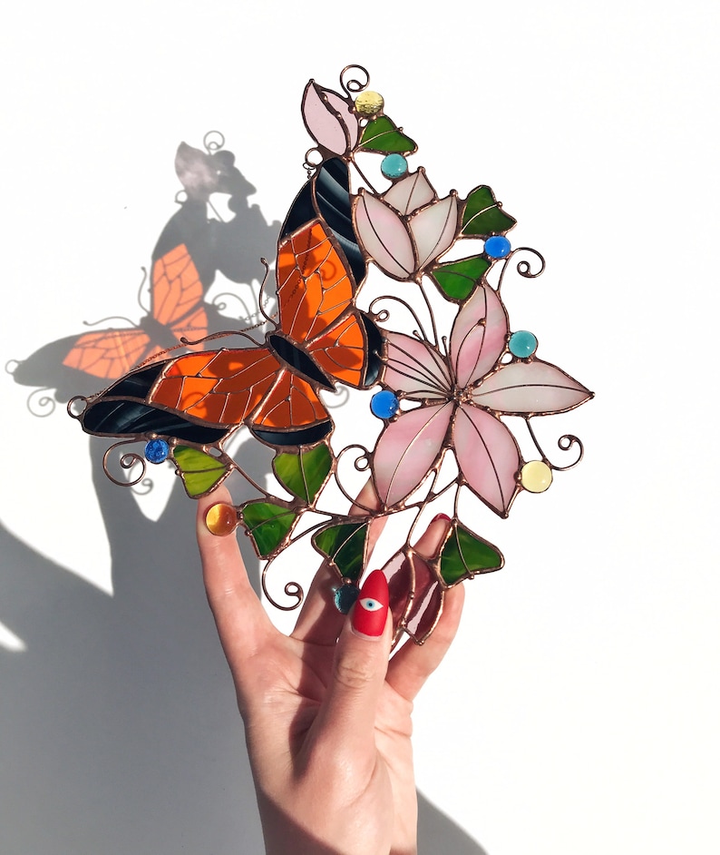 🦋Suncatcher Monarch Butterfly Flowers💐