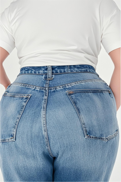 ALWAYS FITS GOOD CLASSIC BOOTCUT JEANS