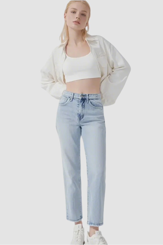 Wedgie Straight Fit Women's Jeans