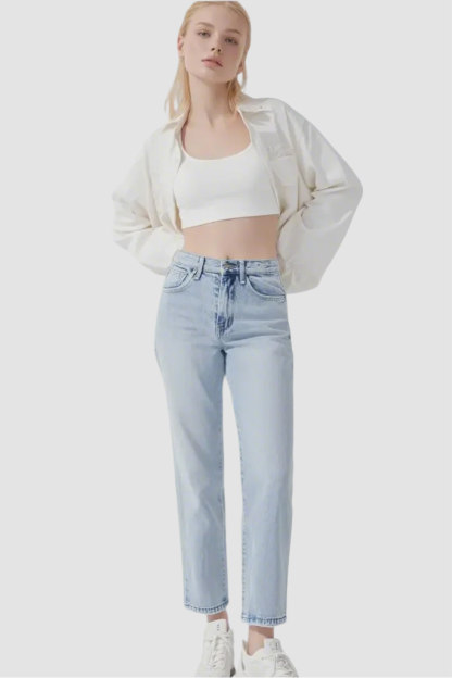 Wedgie Straight Fit Women's Jeans