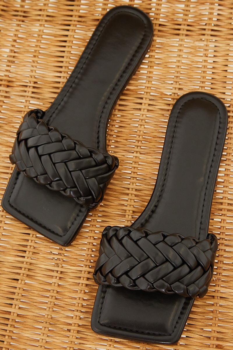 Plait Detail Slider
