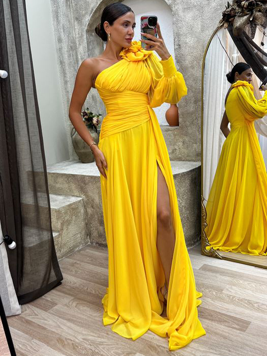 Party Dresses One-Shoulder High-Slit Pleated Cocktail Dress In Solid Color