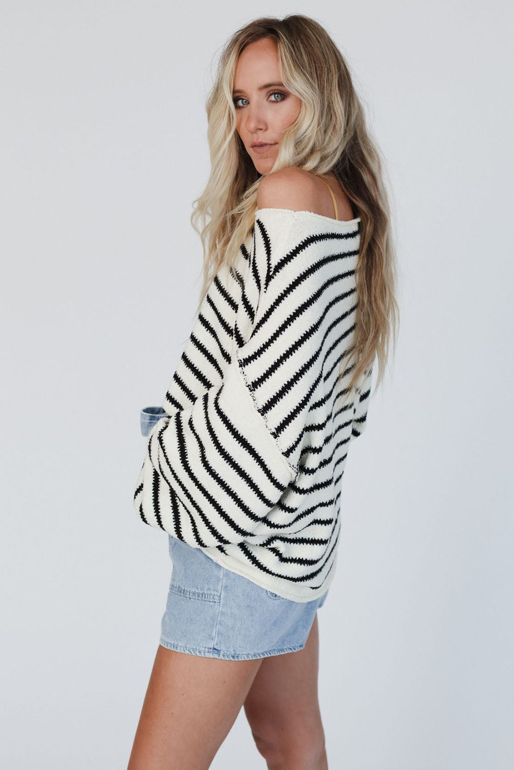 Black Striped Drop Shoulder Oversized Sweater-yoyobikini