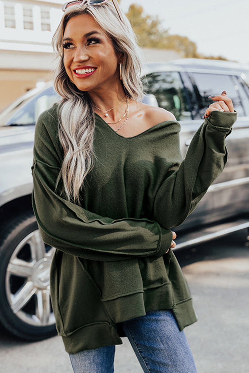 Green Expose Seam Detail Split Neck Long Sleeve Top-yoyobikini