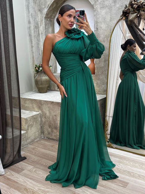 Party Dresses One-Shoulder High-Slit Pleated Cocktail Dress In Solid Color