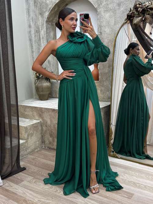 Party Dresses One-Shoulder High-Slit Pleated Cocktail Dress In Solid Color