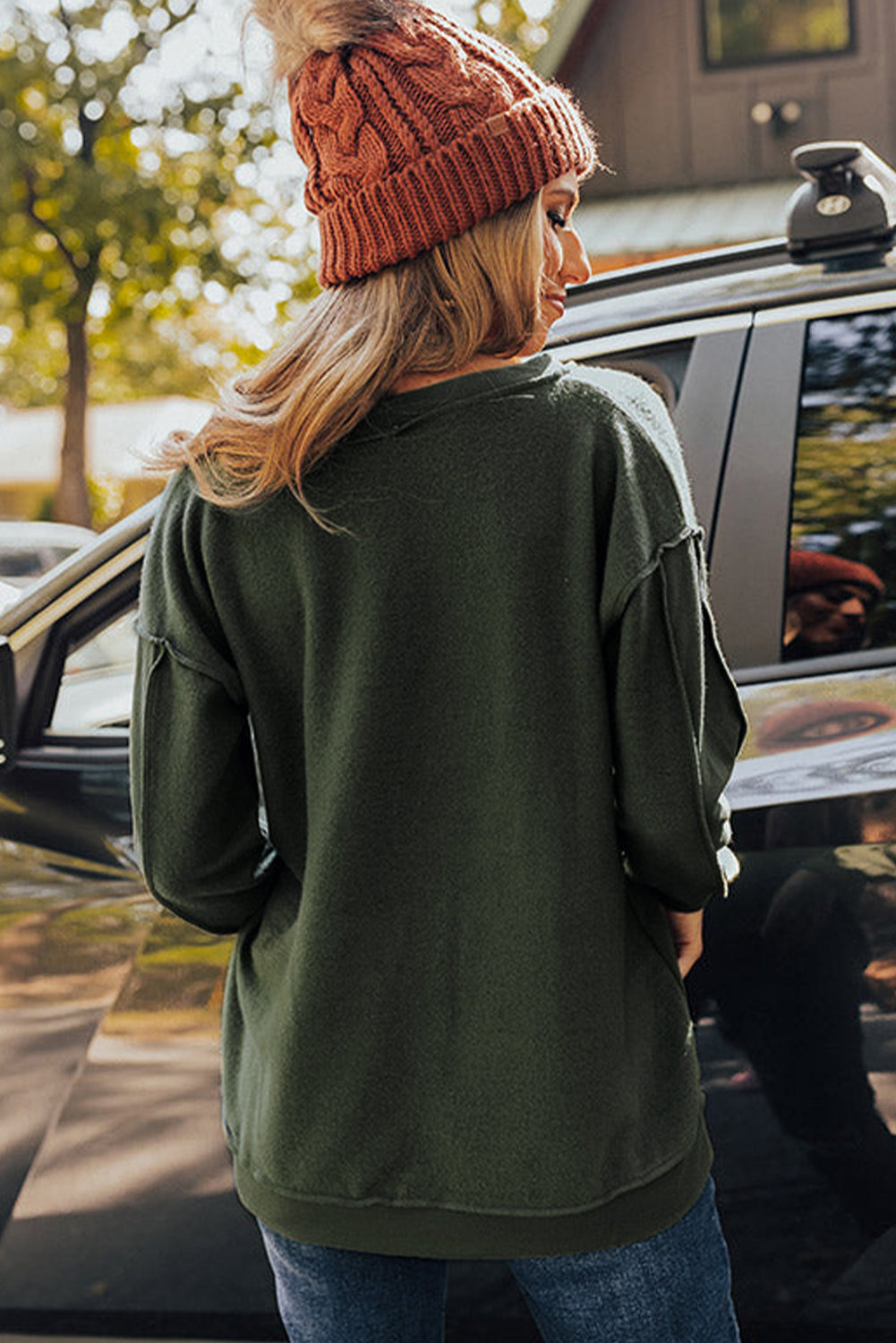 Green Expose Seam Detail Split Neck Long Sleeve Top-yoyobikini