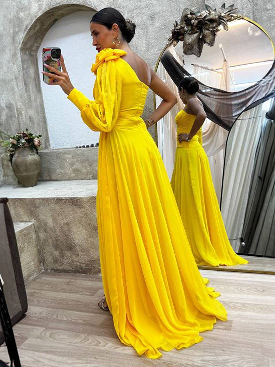Party Dresses One-Shoulder High-Slit Pleated Cocktail Dress In Solid Color