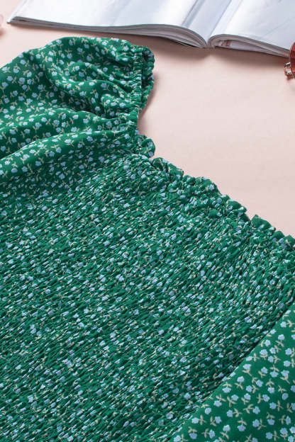 Green Square Neck Puff Sleeve Floral Smocked Top-yoyobikini