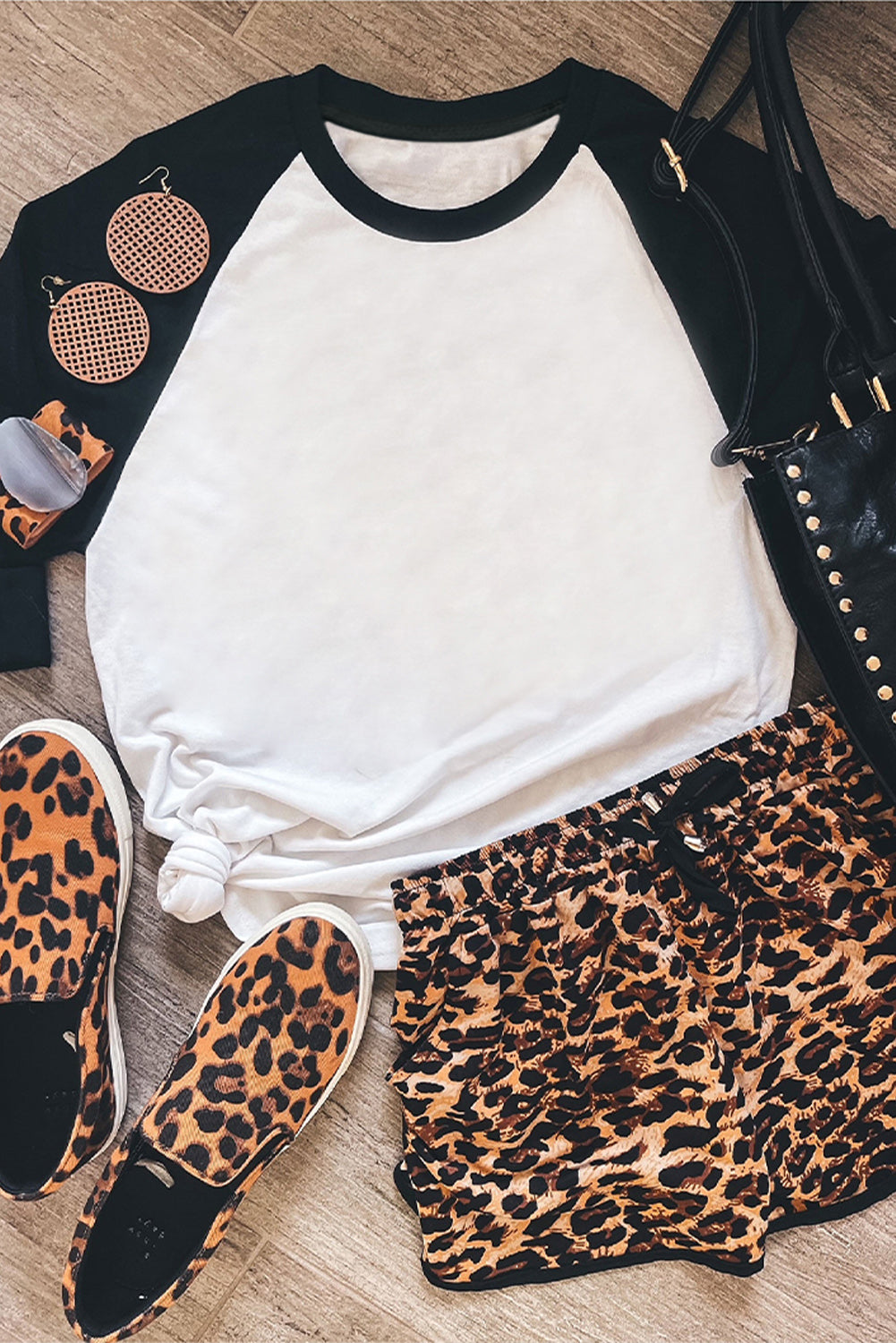 Black Color Block Raglan Sleeve Pullover Top-yoyobikini
