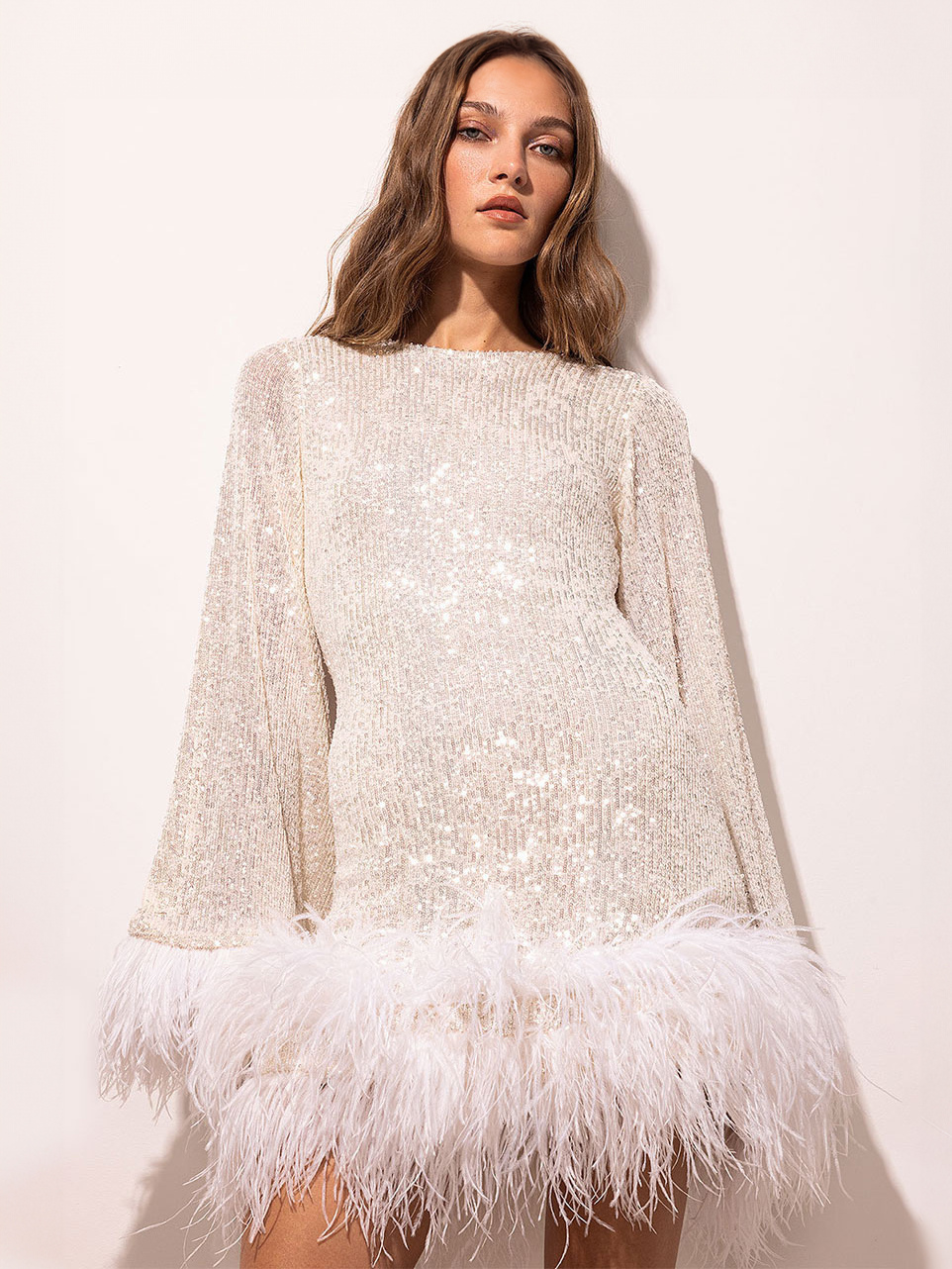 White Sequins Dress Flared Sleeves Feather Trim Backless Sexy Mini Dresses