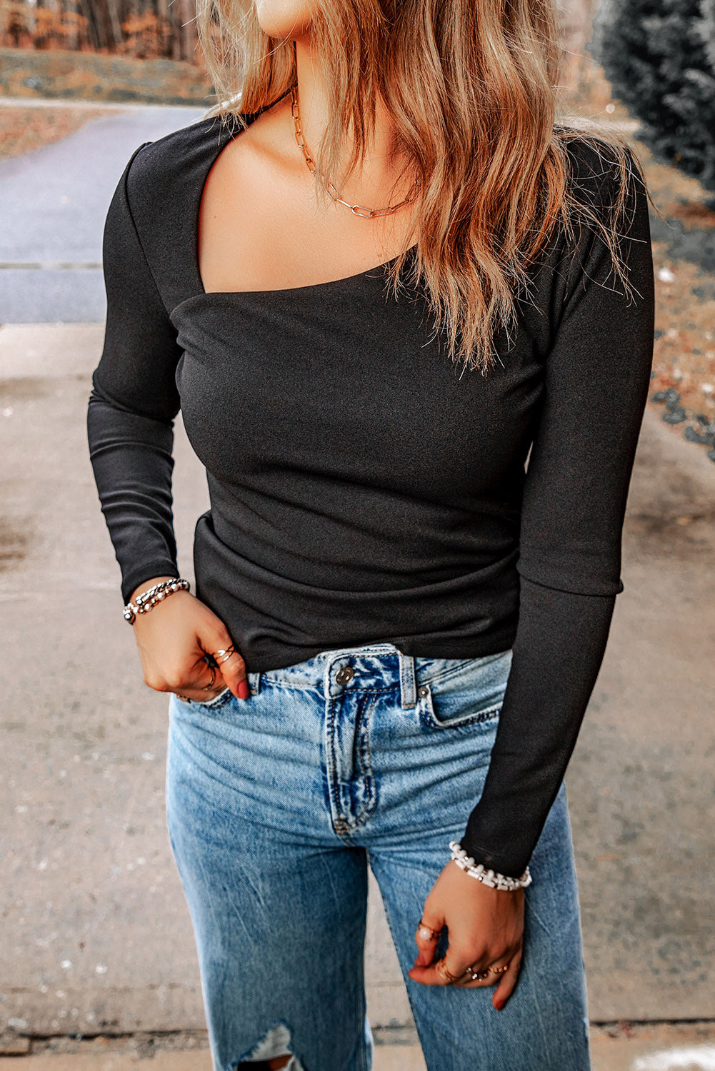 Black Asymmetric Neckline Slim Fit Long Sleeve Top-yoyobikini