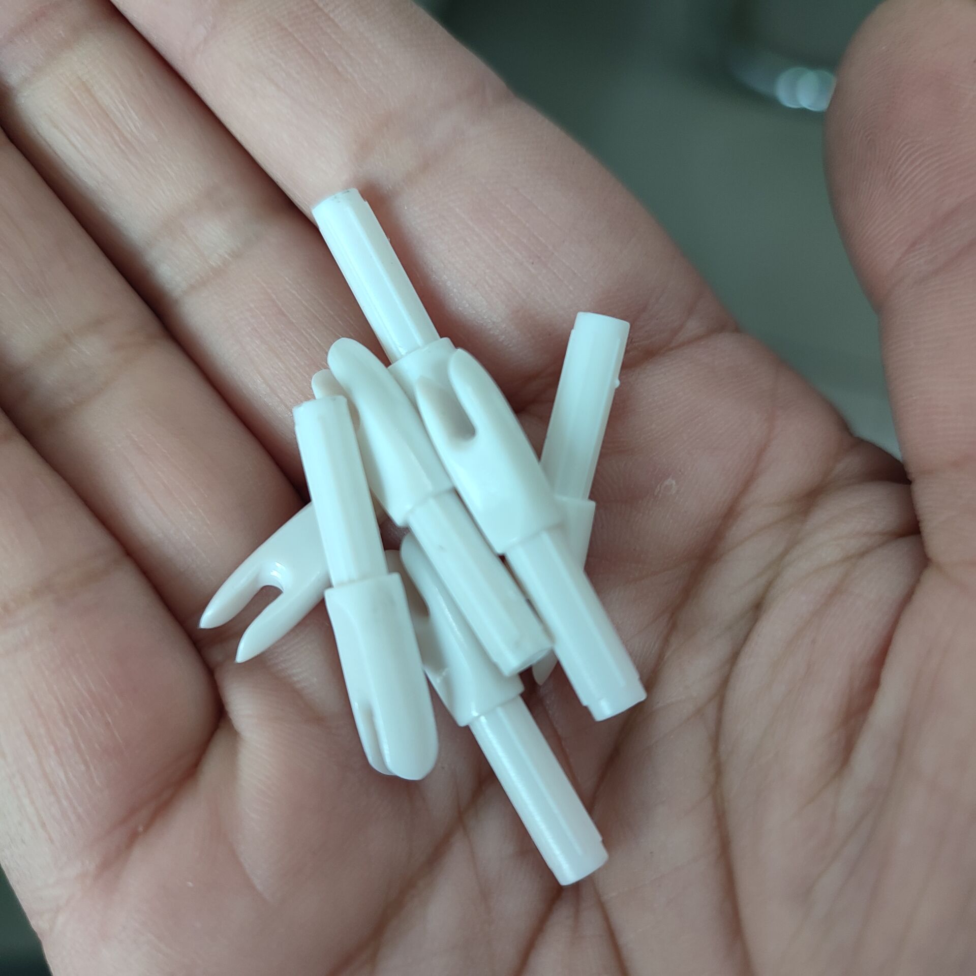 Plastic Insert Nocks for ID 4.2 mm/.166" Arrows (12 Pack)-CHN Archery