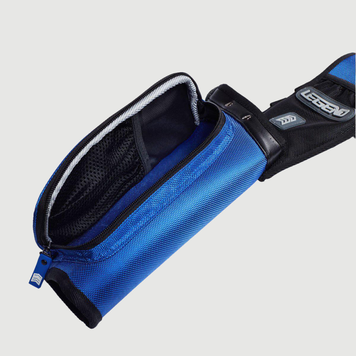 LEGEND XT420 Field Quiver for Target and 3D Archery RH LH