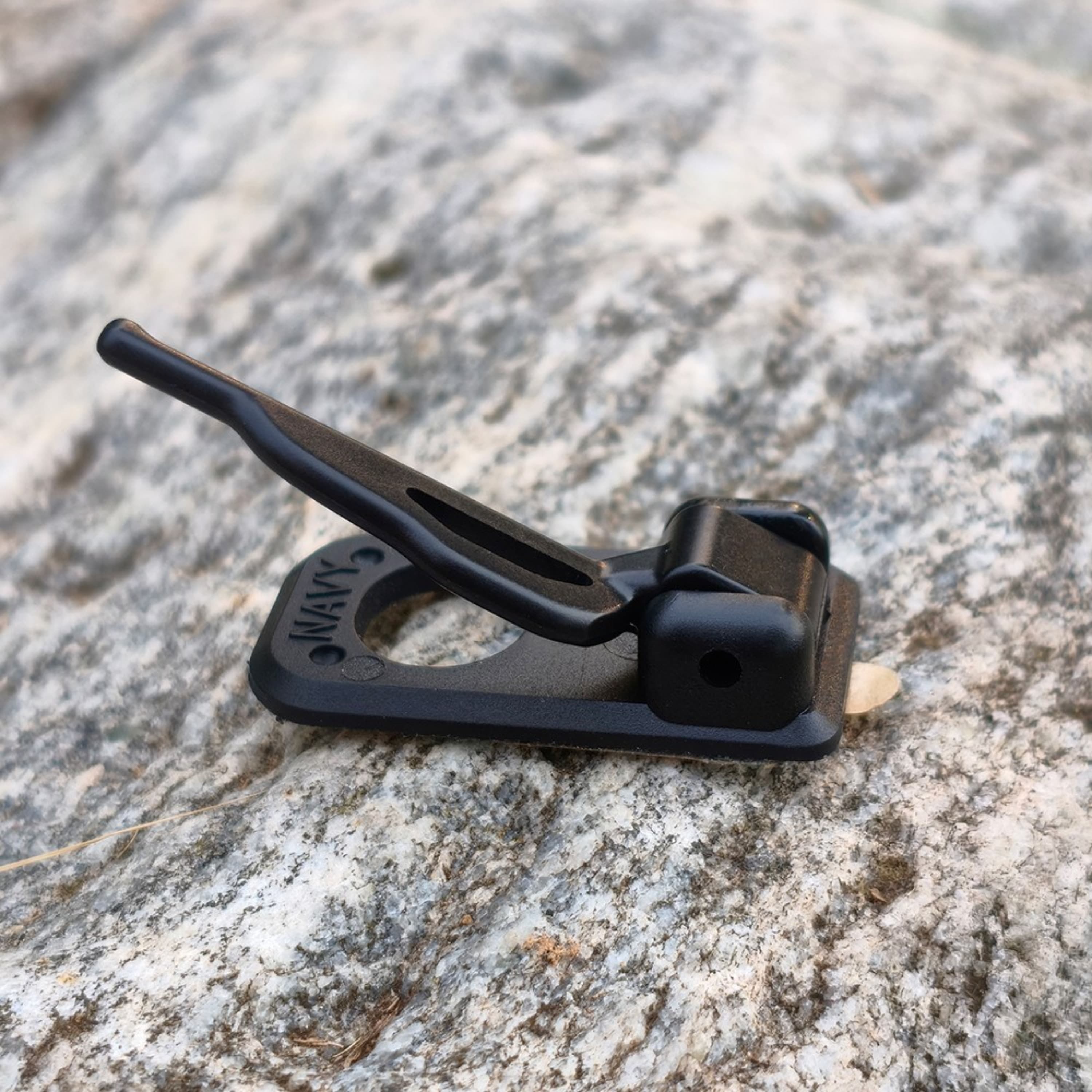 DECUT Archery Arrow Rest Stick-on Recuver Long Bow Plastic RH/LH