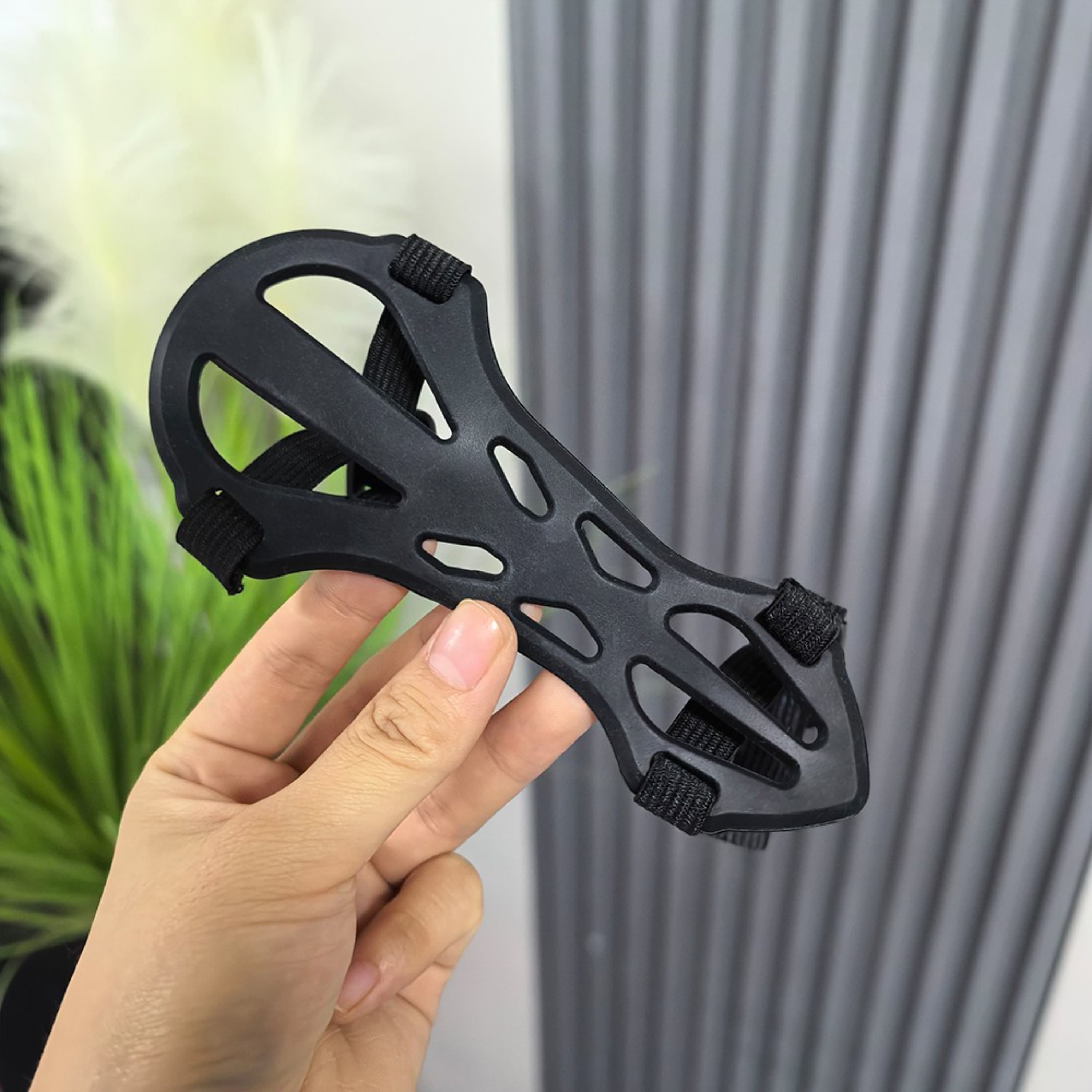 Archery Arm Guard Adjustable Forearm Protective Target Practice