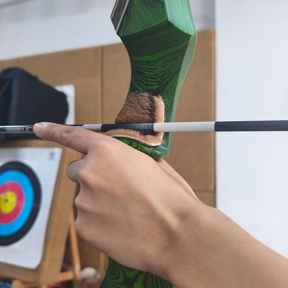 Fur Arrow Rest Trapezoid Arrow Rest with Trimmable Design