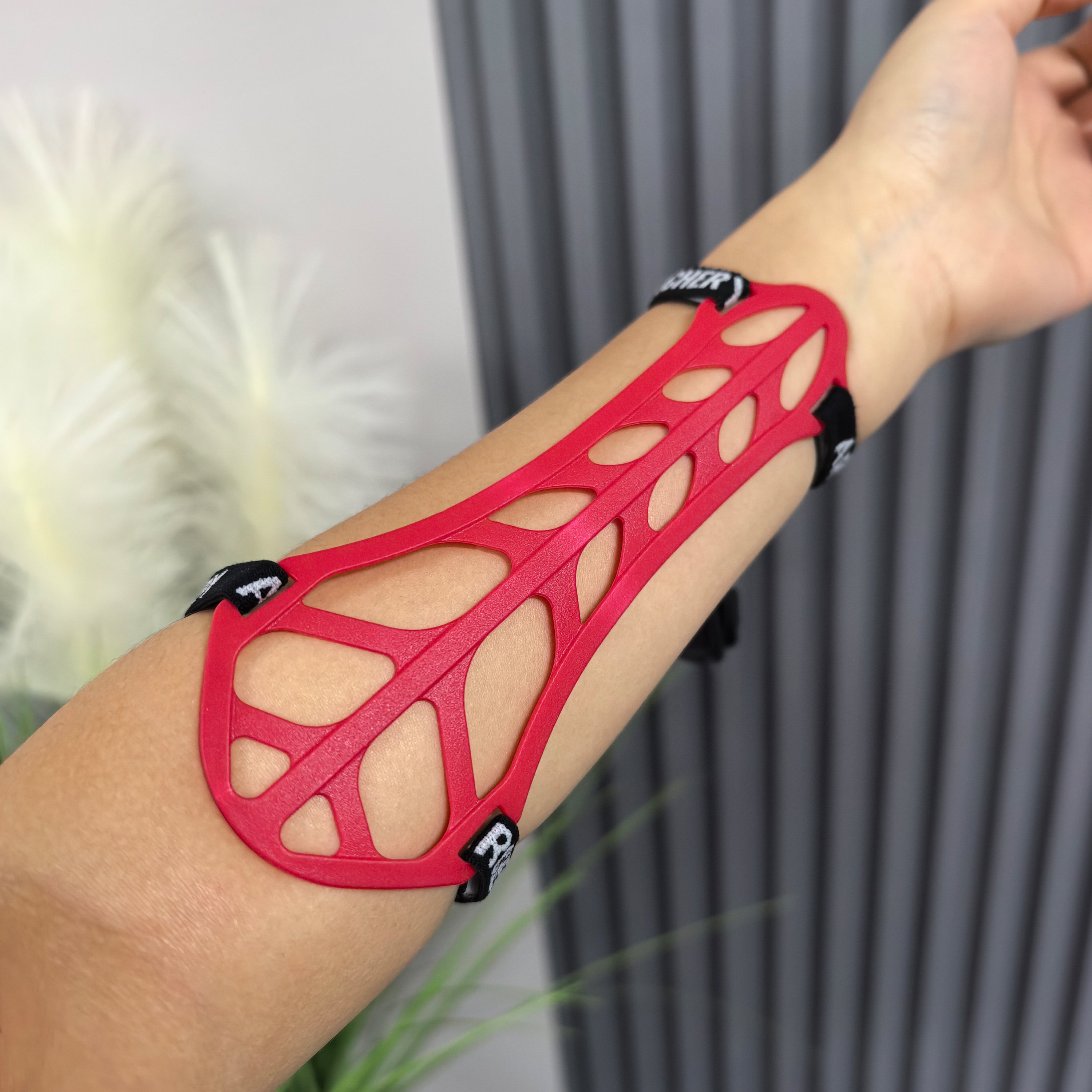 HB104 Archery Arm Guard Target Style Arm Protector