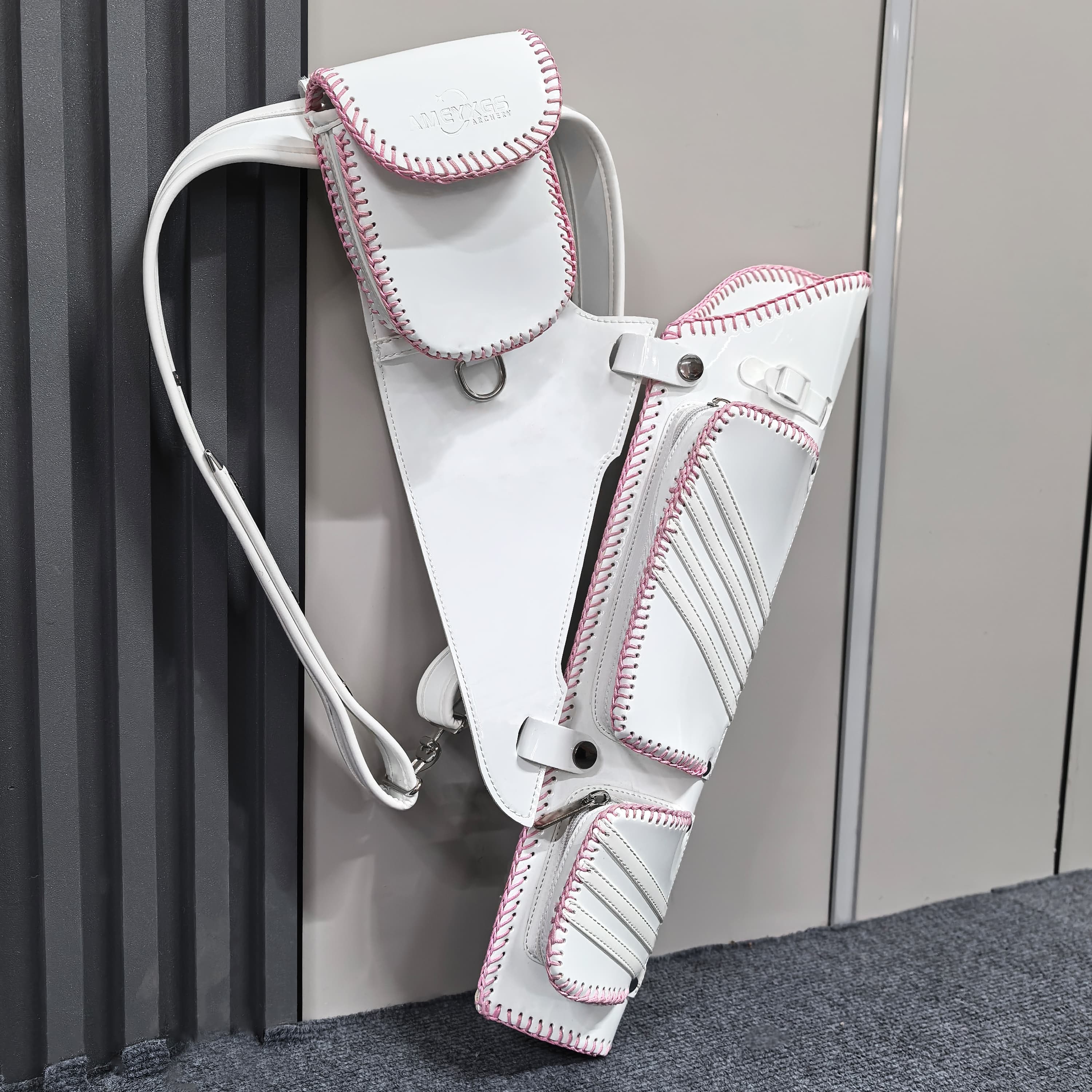 Forward Woven Leather Archery Quiver