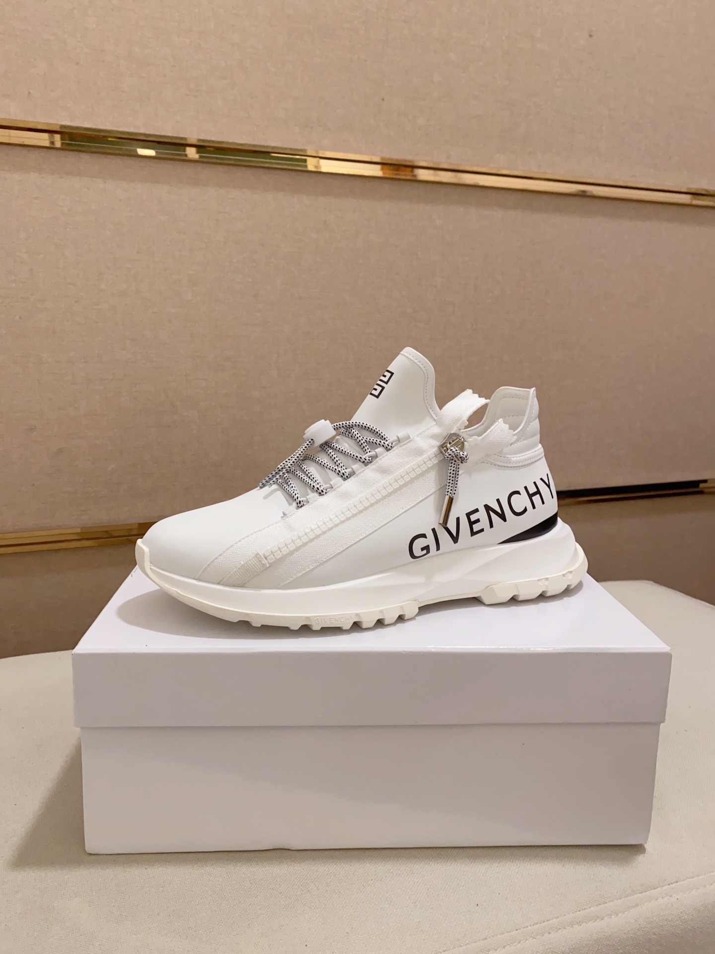 Givenchy’s new men’s sneakers💯