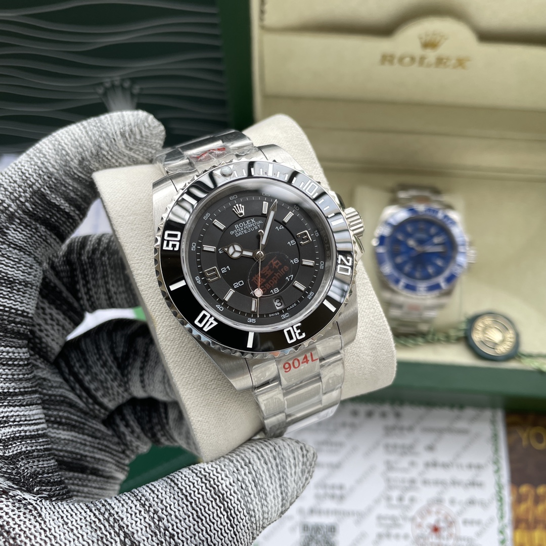 Rolex Submariner Series – Men’s Watch