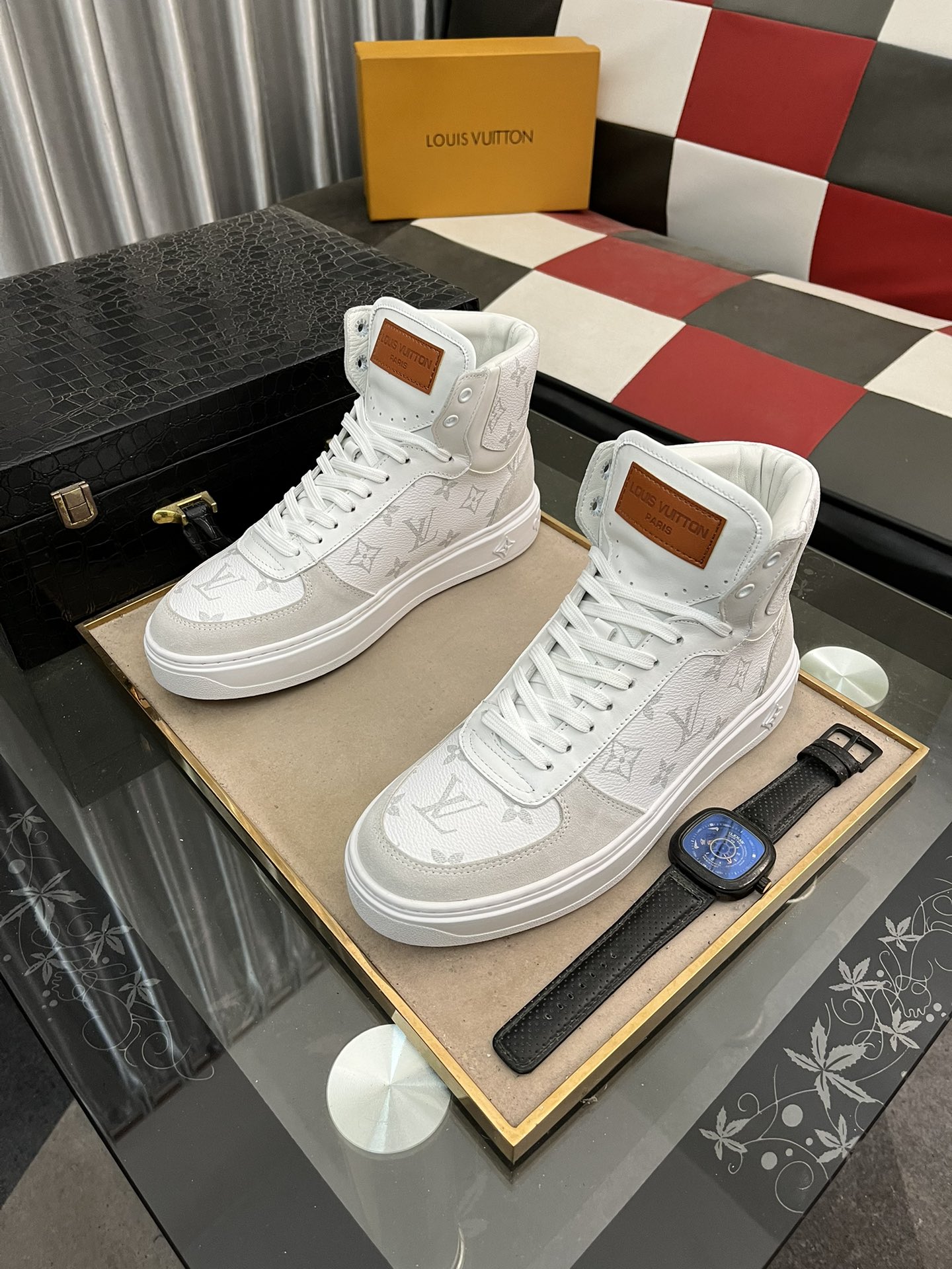 LV new high-top sports and casual shoes