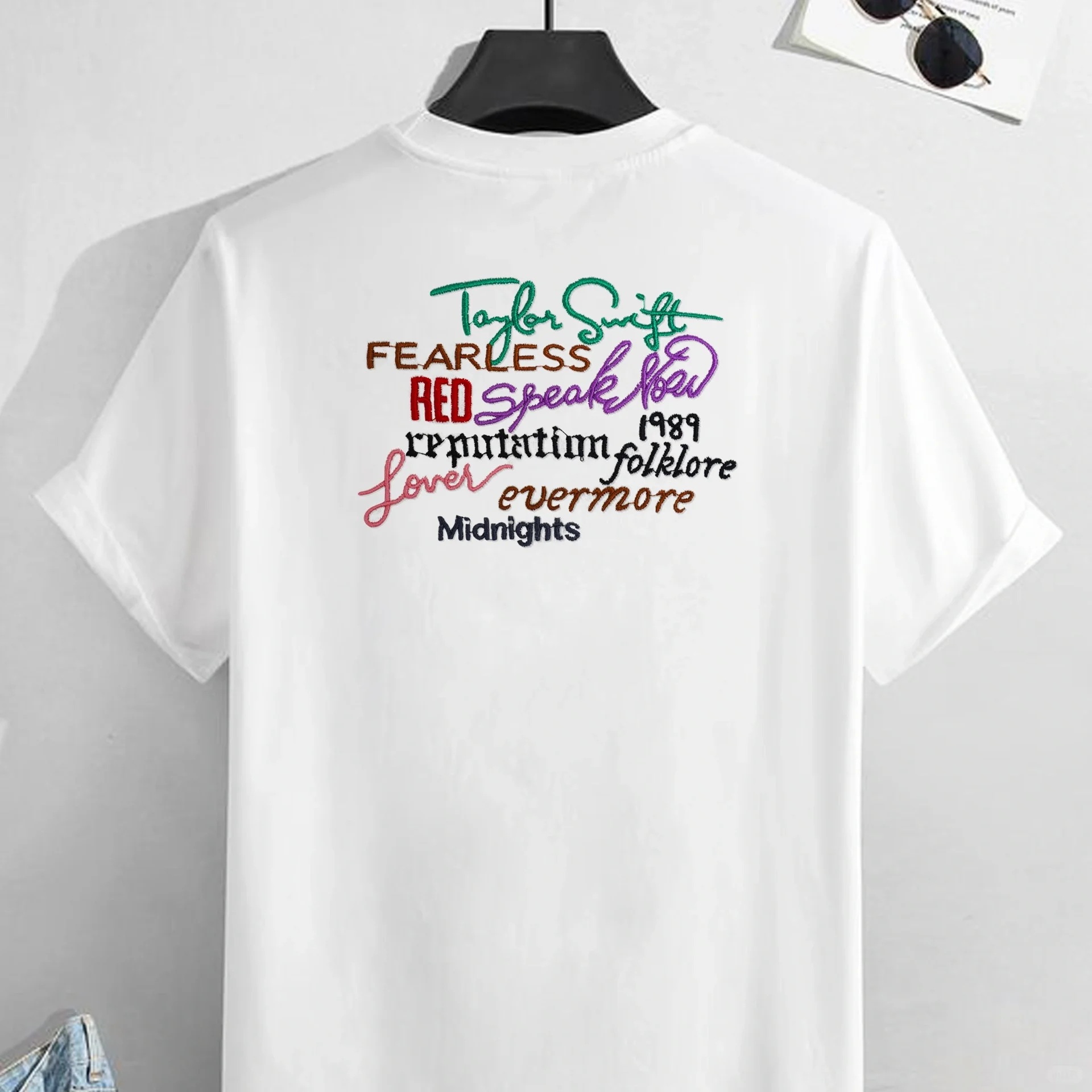 TS Embroidered Crew Neck T-shirt