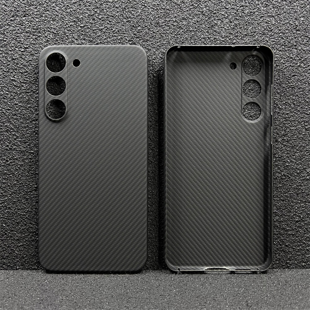 Samsung Galaxy S24 Plus Carbon Fiber Phone Case detail