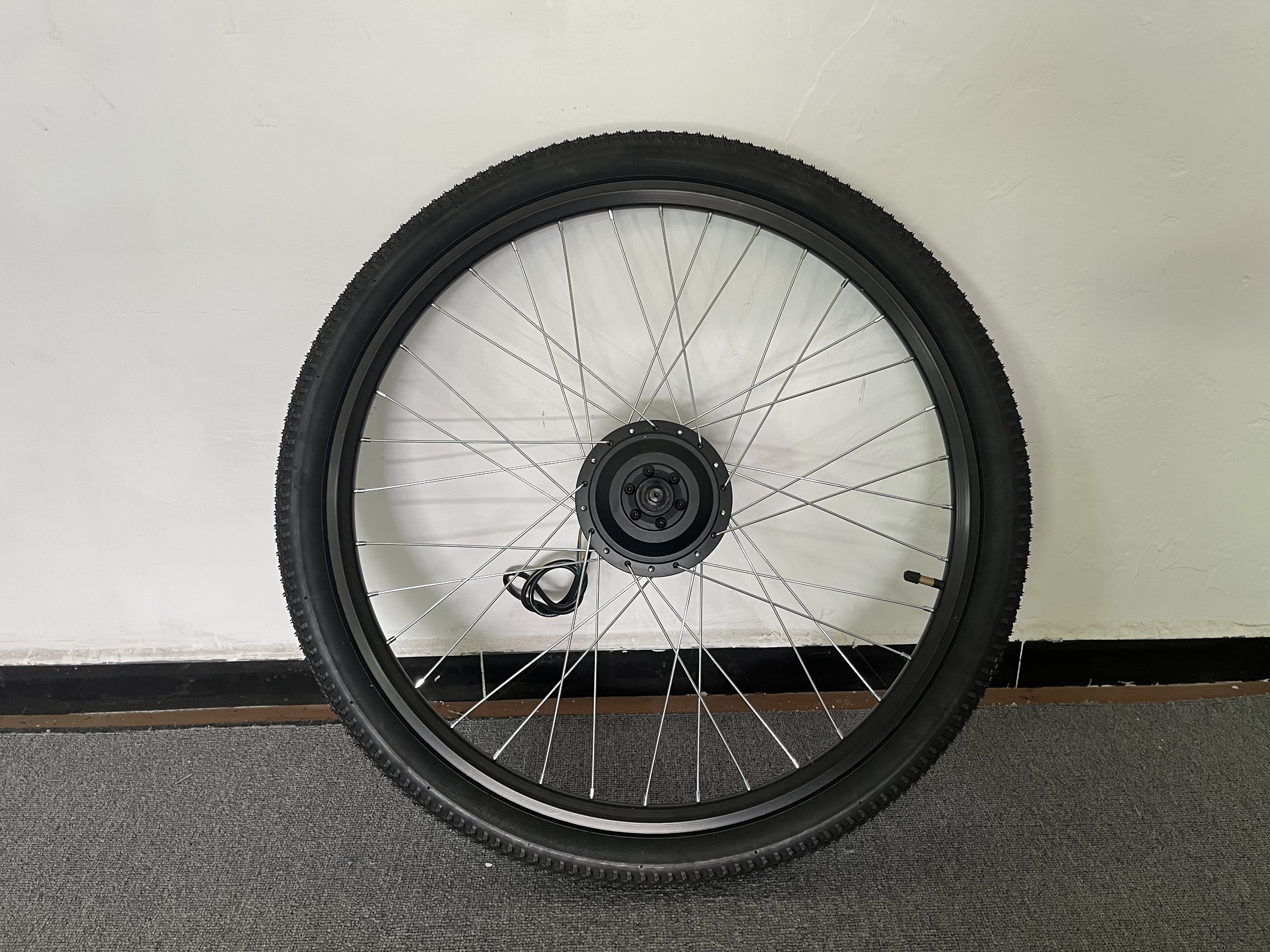 Z2 City Commuter Electric Bike Rear Wheel with Motor 