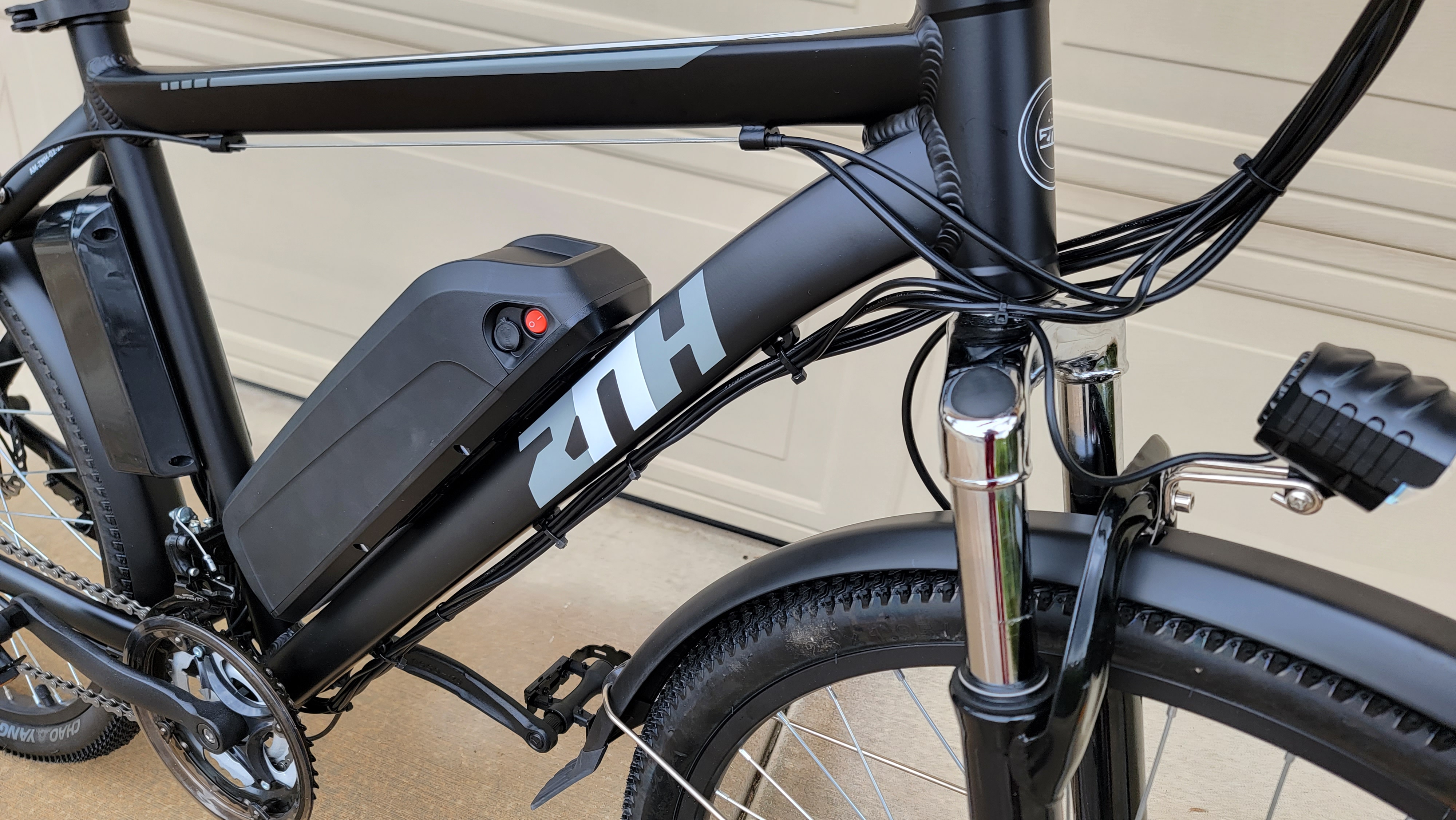 ZNH-02,500W 36V Electric Bike, 26 inch,Removable Battery,Up to 50Miles Range 20 MPH