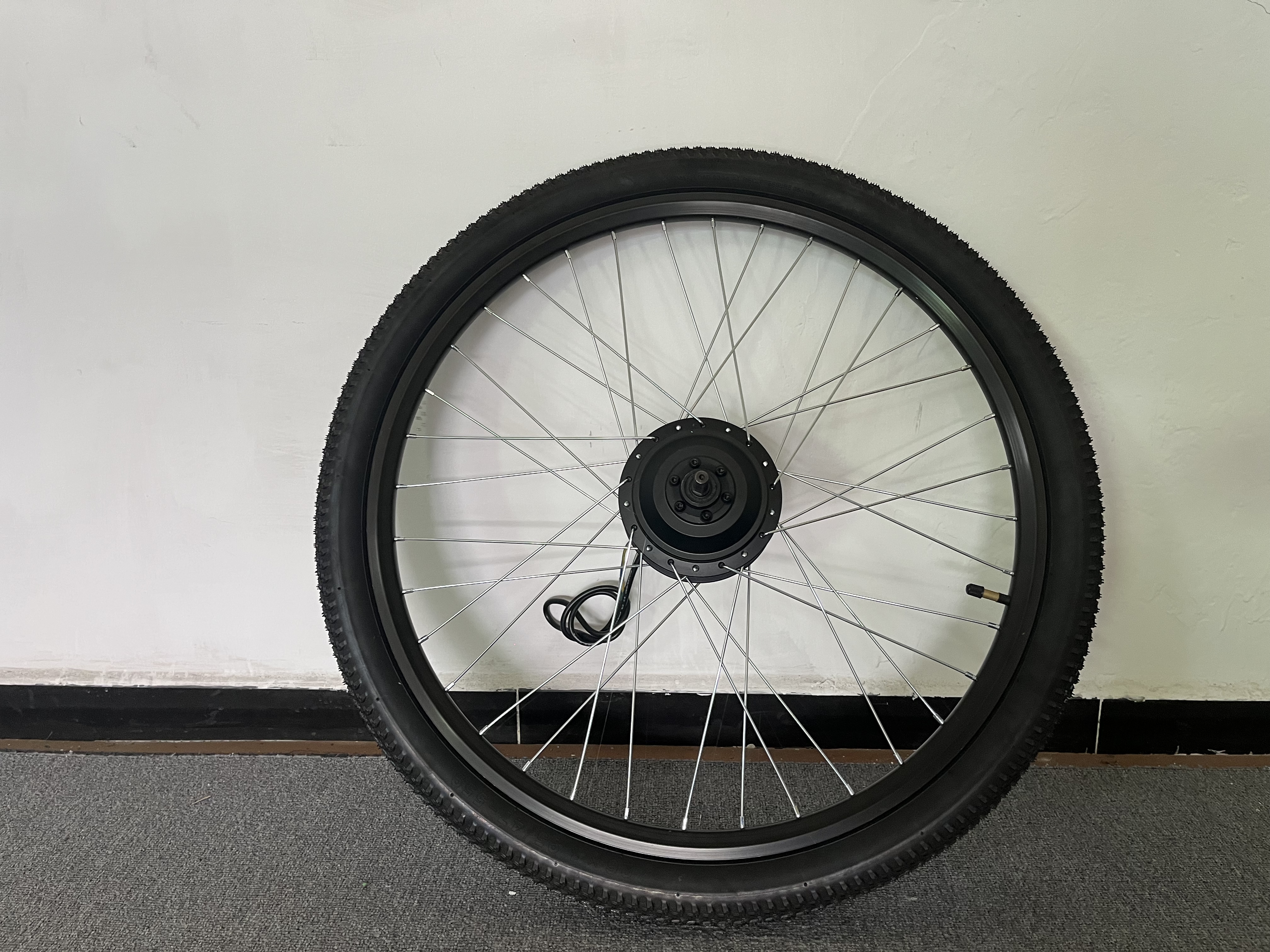 Z2 City Commuter Electric Bike Rear Wheel with Motor 
