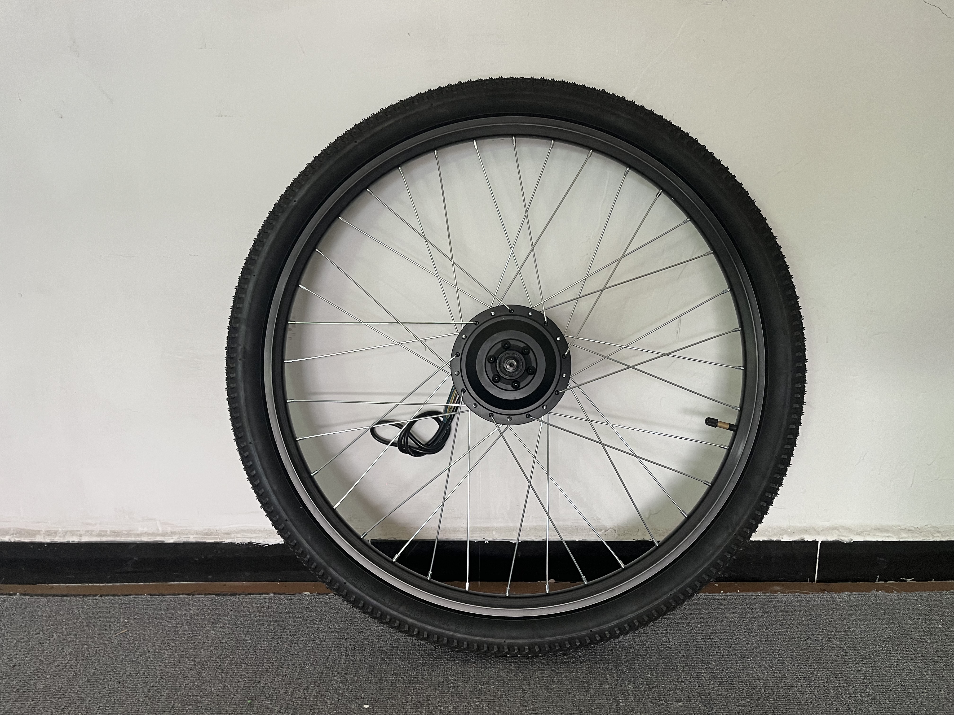 Z2 City Commuter Electric Bike Rear Wheel with Motor 