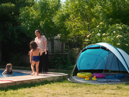 Night Cat Pop-up Beach Tent: Large Sun Shade Shelter for 2-4 Persons Picnic Sport Activities