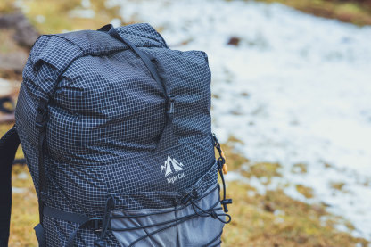 Night Cat Internal-frame Hiking Backpack: 70L Lightweight Travel Backpack with Rain Cover for Men Women Hiking Camping Backpacking Black