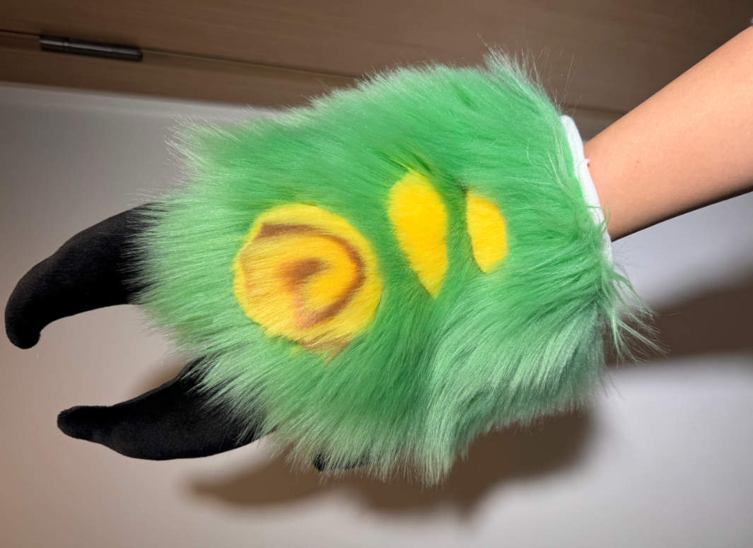 Premade handpaws fits crab or insect characters