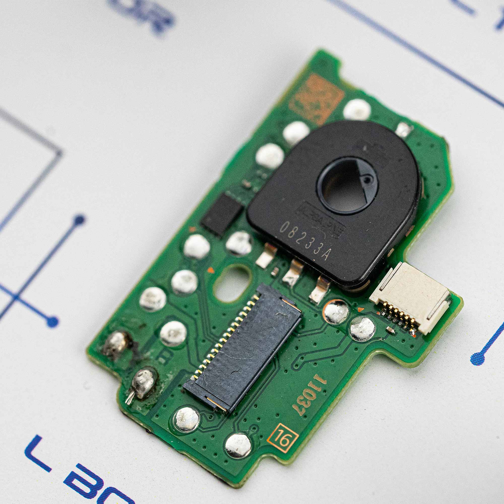 GRID® PlayStation 5 Controller 