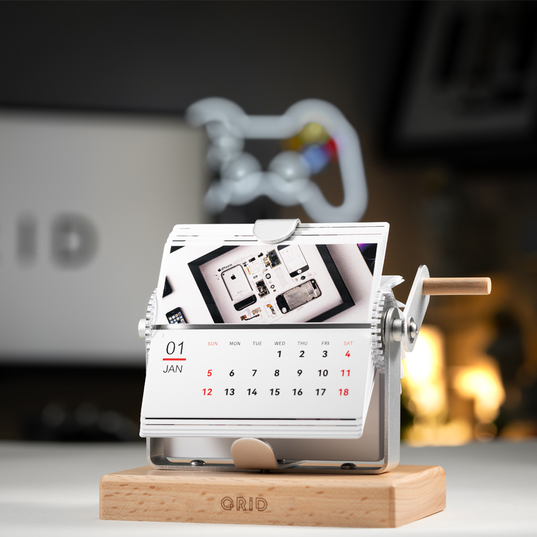 GRID® Mechanical Flip Calendar 2025